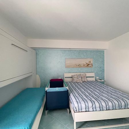 La Casa Di Fronte La Spiaggia Di San Vito Lo Capo Exteriör bild